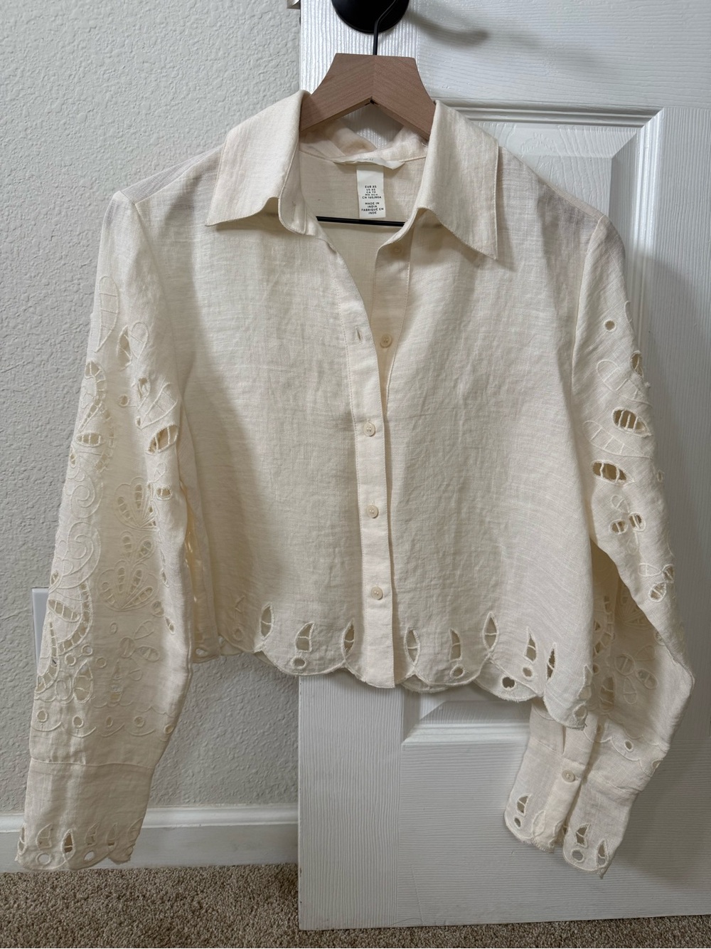 H&M Lightweight Cream Embroidered Button-Front Top